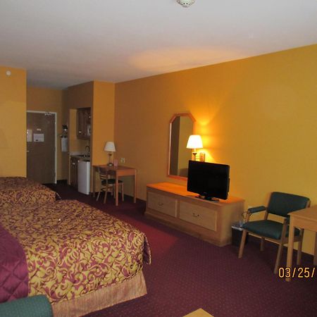 Parkfield Inn - Warsaw Ngoại thất bức ảnh