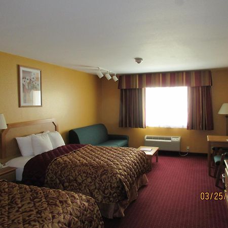 Parkfield Inn - Warsaw Ngoại thất bức ảnh