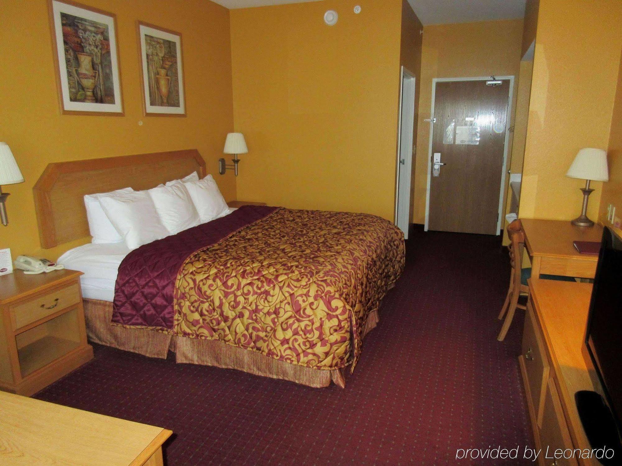 Parkfield Inn - Warsaw Ngoại thất bức ảnh