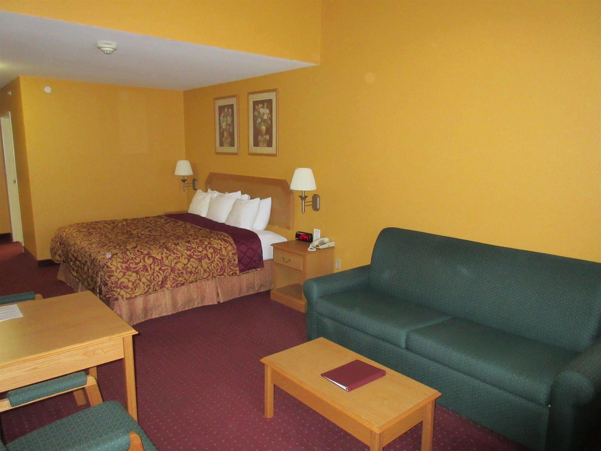 Parkfield Inn - Warsaw Ngoại thất bức ảnh
